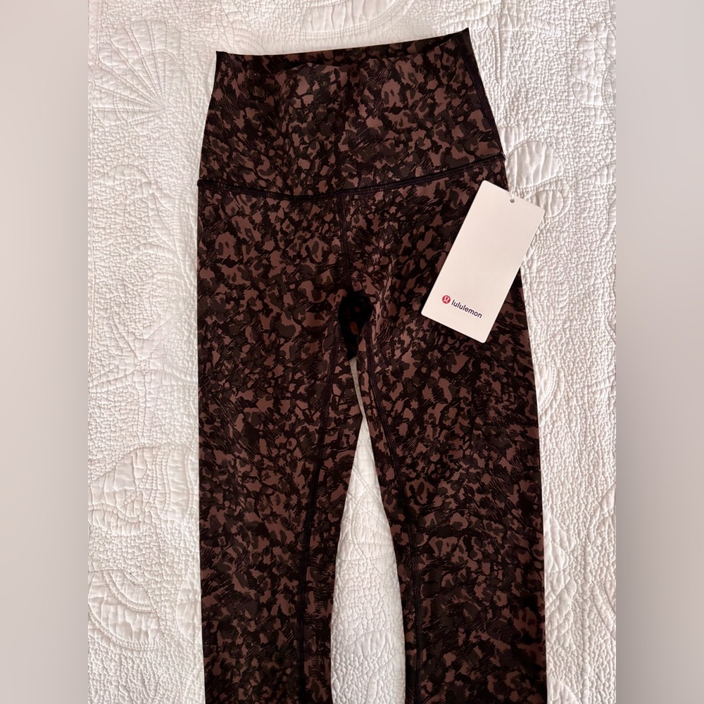 *NWT Lululemon athletica Leggings Wunder Under HR Crop 21” *FLux Size 2